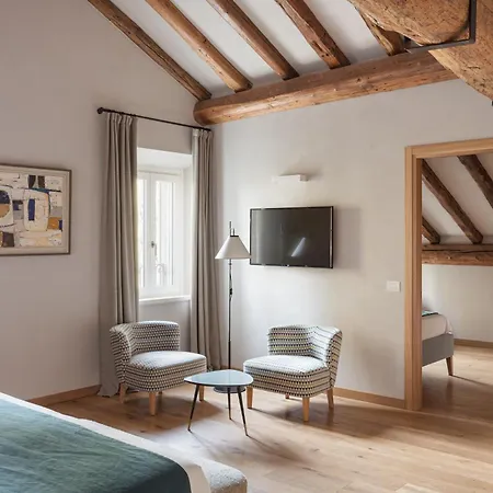 Relais Roncolo 1888 - Small Luxury Of The World Çiftlik konaklama *