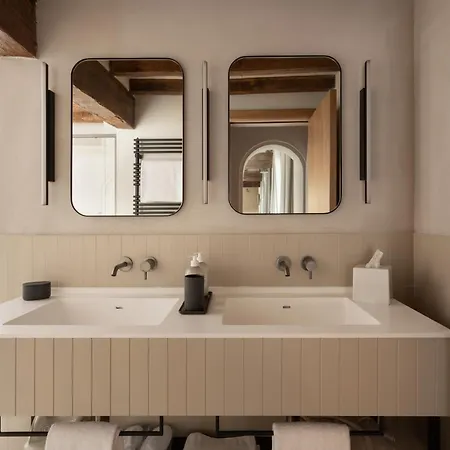Relais Roncolo 1888 - Small Luxury Of The World Çiftlik konaklama