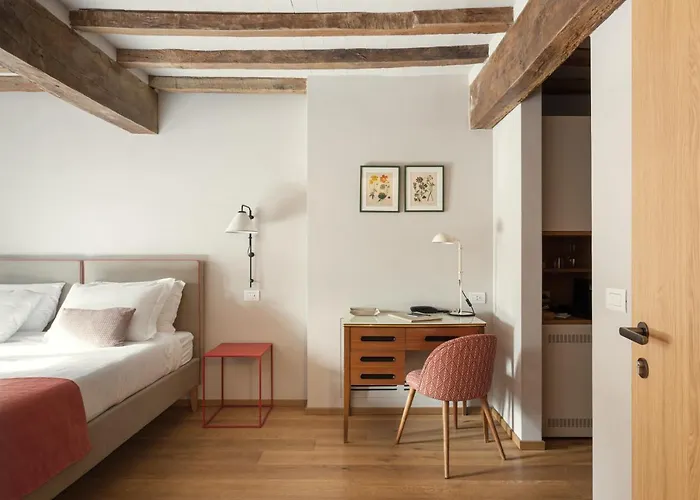 Relais Roncolo 1888 - Small Luxury Of The World Farm stay