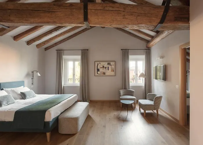 Relais Roncolo 1888 - Small Luxury Of The World Farm stay