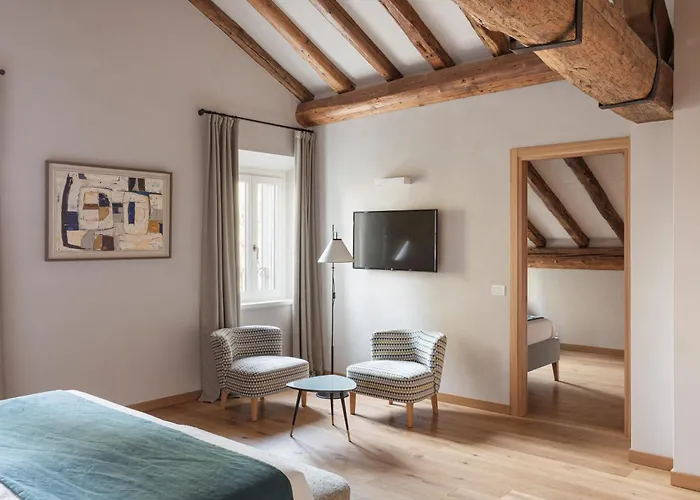 Relais Roncolo 1888 - Small Luxury Of The World Farm stay *