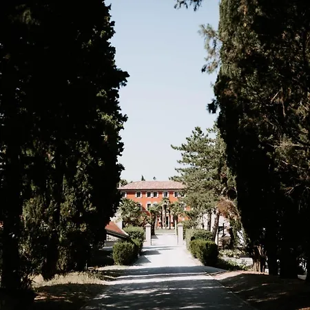 Relais Roncolo 1888 - Small Luxury Of The World