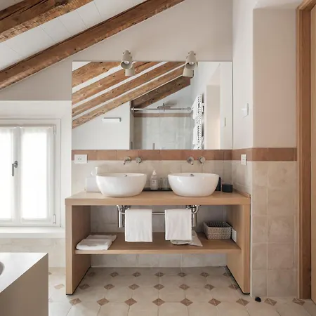 Relais Roncolo 1888 - Small Luxury Of The World *