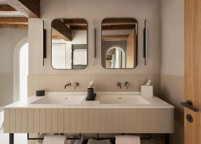 Relais Roncolo 1888 - Small Luxury Of The World Farmház